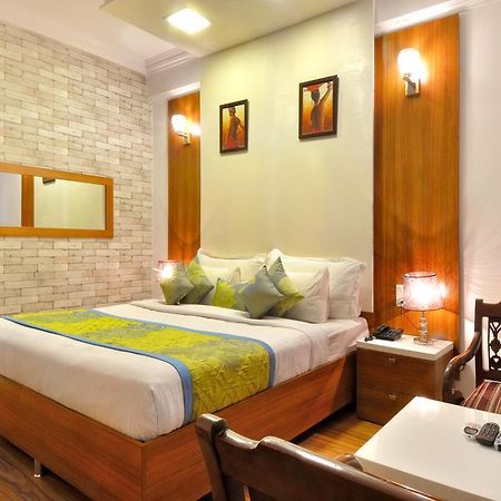 Hotel Solitaire Chandigarh - 10 Mins From Railway Station Экстерьер фото