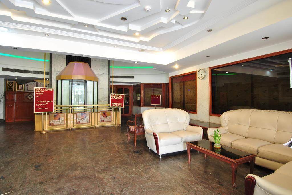 Hotel Solitaire Chandigarh - 10 Mins From Railway Station Экстерьер фото