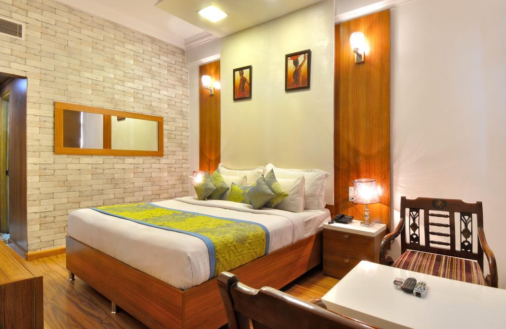 Hotel Solitaire Chandigarh - 10 Mins From Railway Station Экстерьер фото