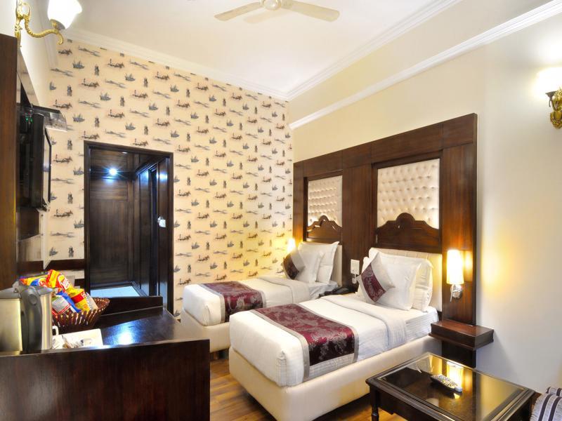 Hotel Solitaire Chandigarh - 10 Mins From Railway Station Экстерьер фото
