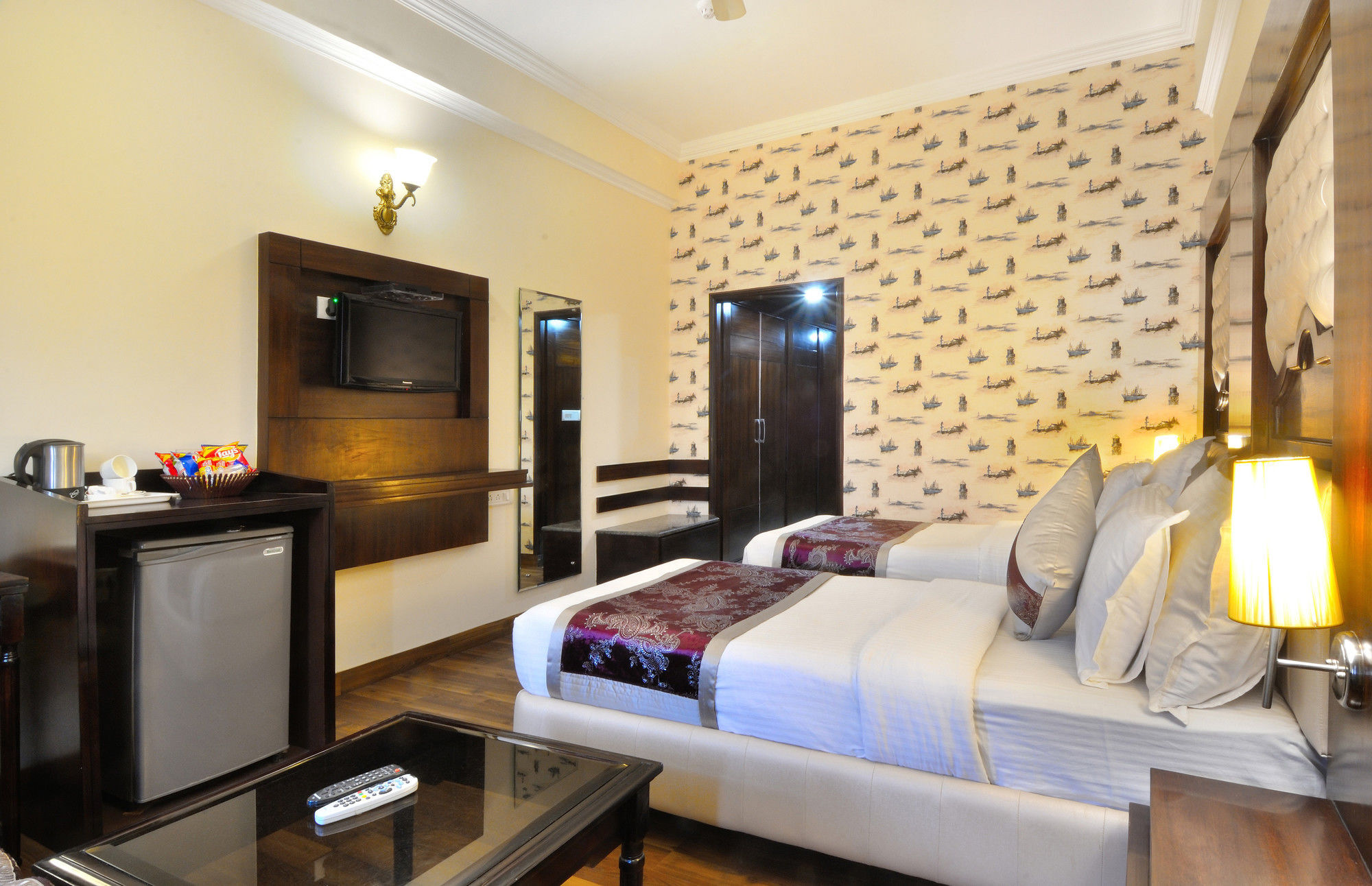 Hotel Solitaire Chandigarh - 10 Mins From Railway Station Экстерьер фото