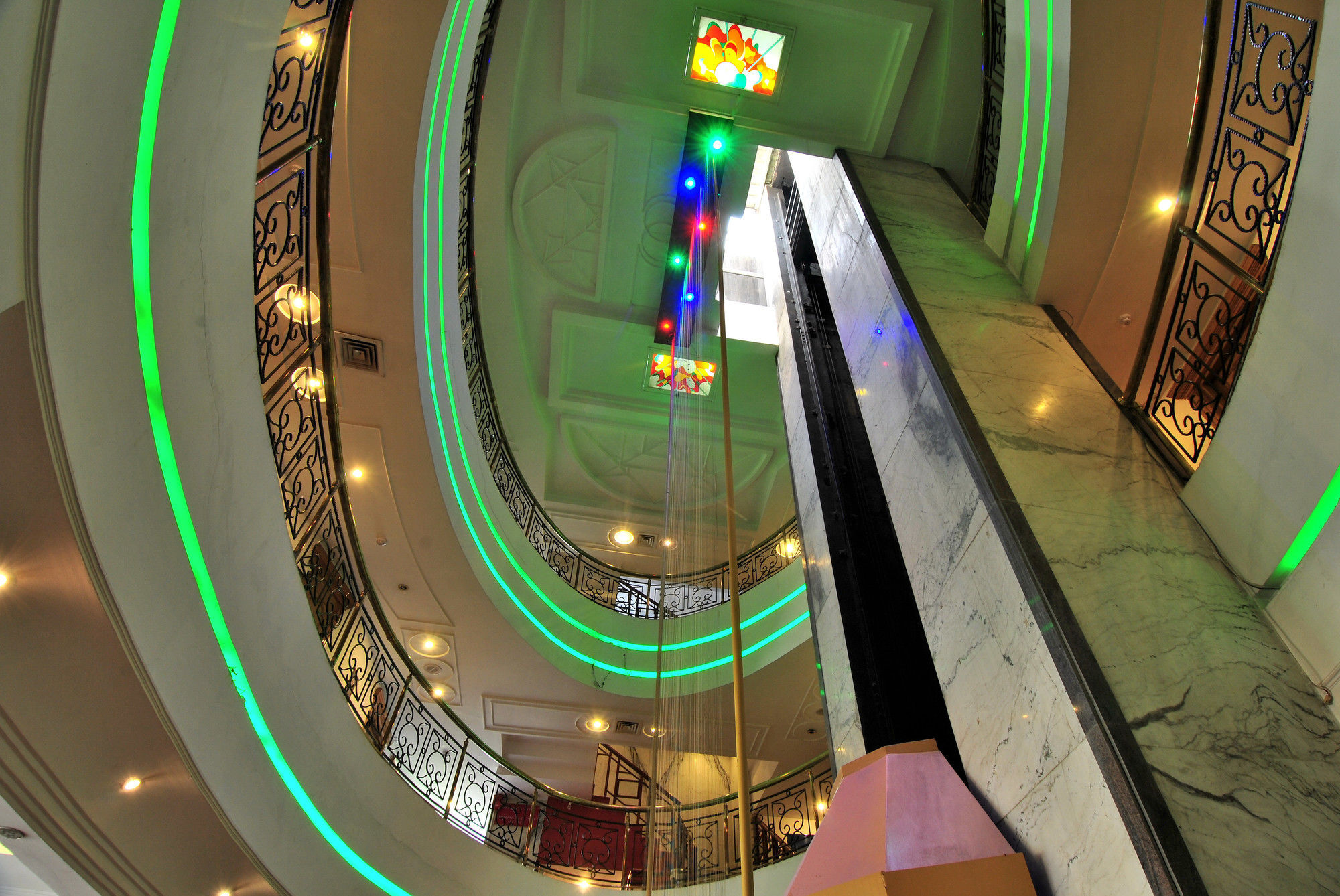 Hotel Solitaire Chandigarh - 10 Mins From Railway Station Экстерьер фото